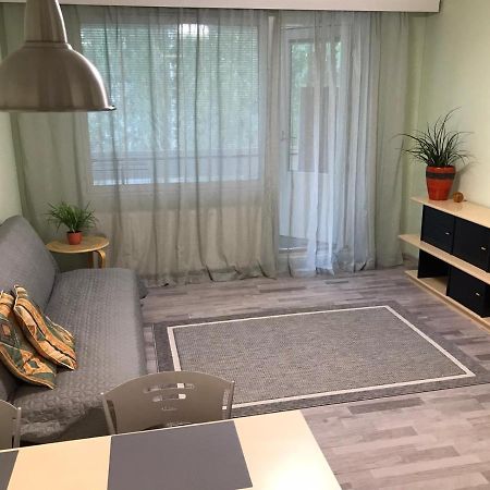 Spacious 1Bdrm Apartment Near Metro. Free Parking 반타 외부 사진