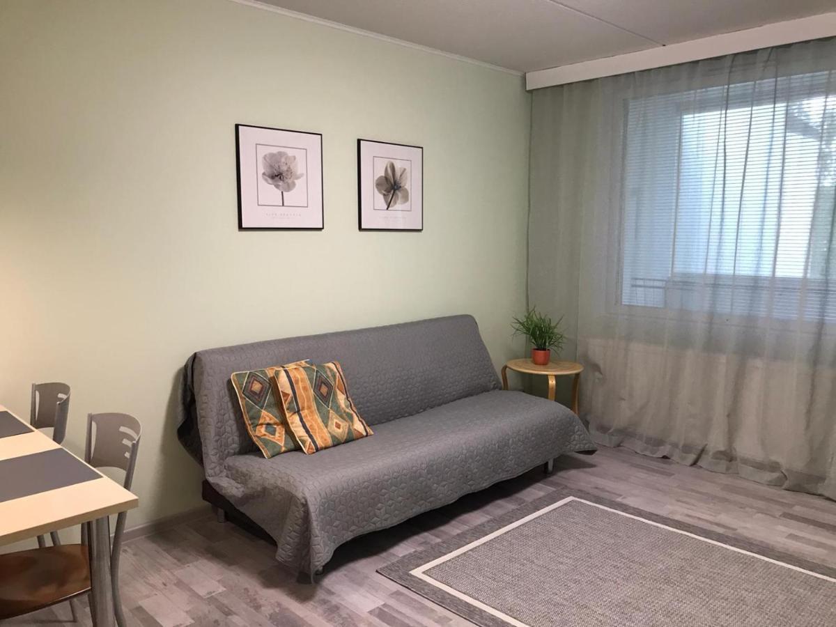 Spacious 1Bdrm Apartment Near Metro. Free Parking 반타 외부 사진